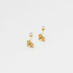 Aretes topos unisex oro laminado 18K chispita cuadrada cristal Ref 33020