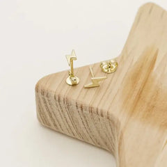 Aretes topos oro laminado 18K Rayos 4mm Ref 34098